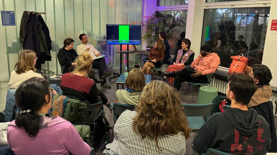 Diskussion zu &bdquo;Sprache, Identit&auml;t und Widerstand &ndash; Antirassistische Bildungsarbeit in Bibliotheken&ldquo;